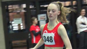 3.000 m Landesmeister-Titelgewinn und DM-Norm: Nele Heymann (TuS Haren) - Foto: H.-J. Meyer