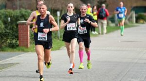 Landesmeisterin über 10 km in Lingen: Nele Heymann (TuS Haren) - Foto: Ch. Kuhl