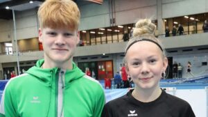 Micha Lohmann (LG Papenburg Aschendorf) und Lina Thien (SV Sparta Werlte) holen Gold in Hannover - Foto: H.-J. Meyer